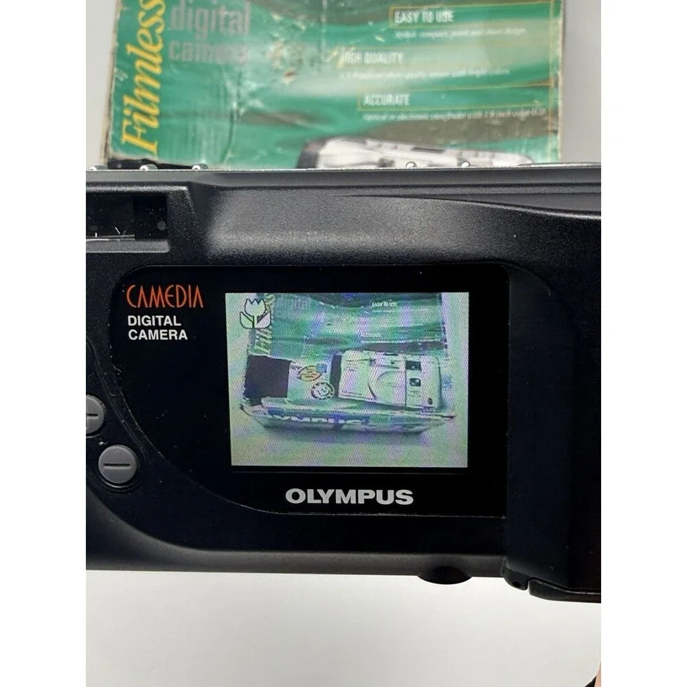 Olympus Camedia D 360 Digital Camera 1.3MP 8MB Card Tested Complete